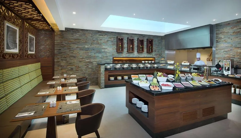 Hilton Garden Inn Dubai Deira Hotel