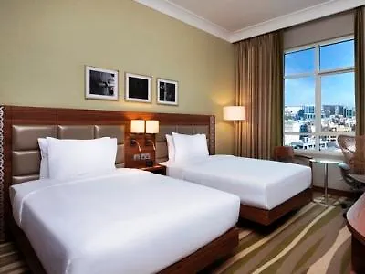 Hilton Garden Inn Dubai Deira 4*,